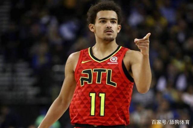 肩负把荣誉 肩负把荣誉